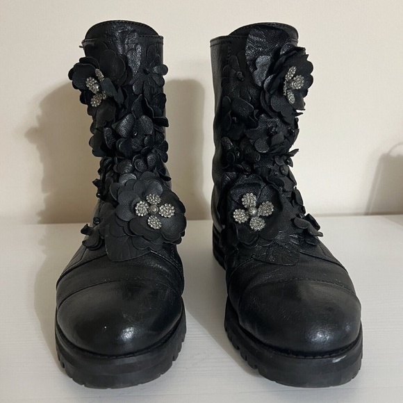 Jimmy Choo Havana Floral Combat Boots with Crystals - Black Leather Size 37 / 7 - Picture 4 of 6